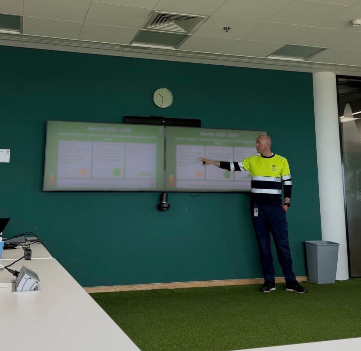 FMCG & SUPPLY CHAIN CONSULTANCY PARTNERS In-house day image 4
